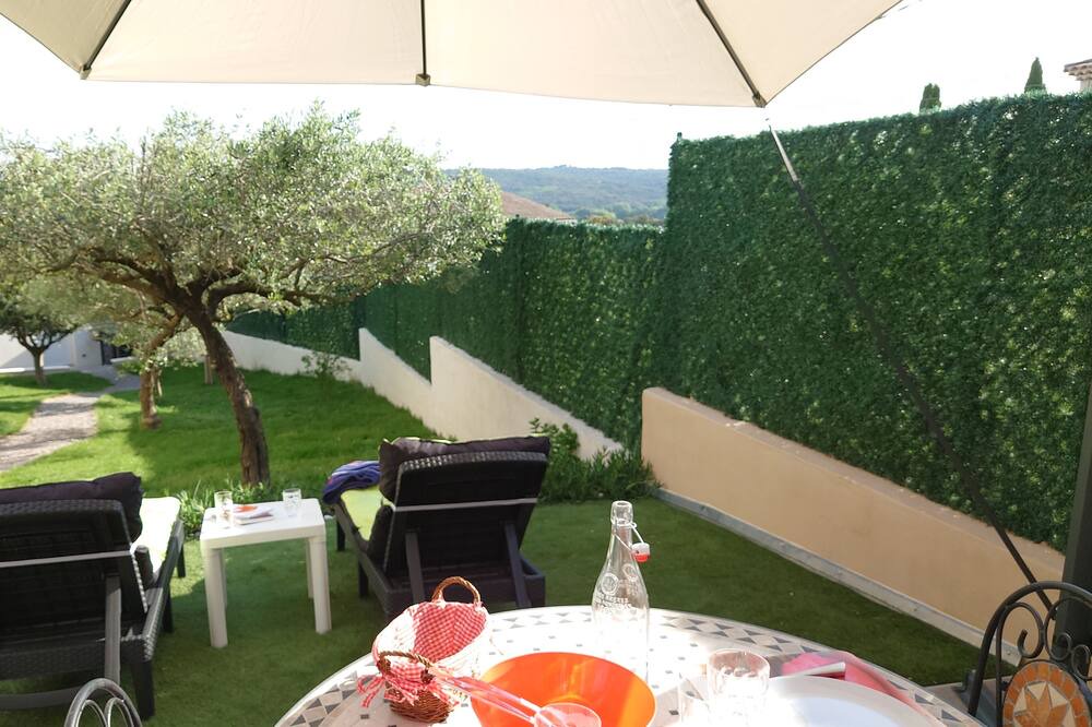 Photo of Patio Balcony in Saint-Maximin