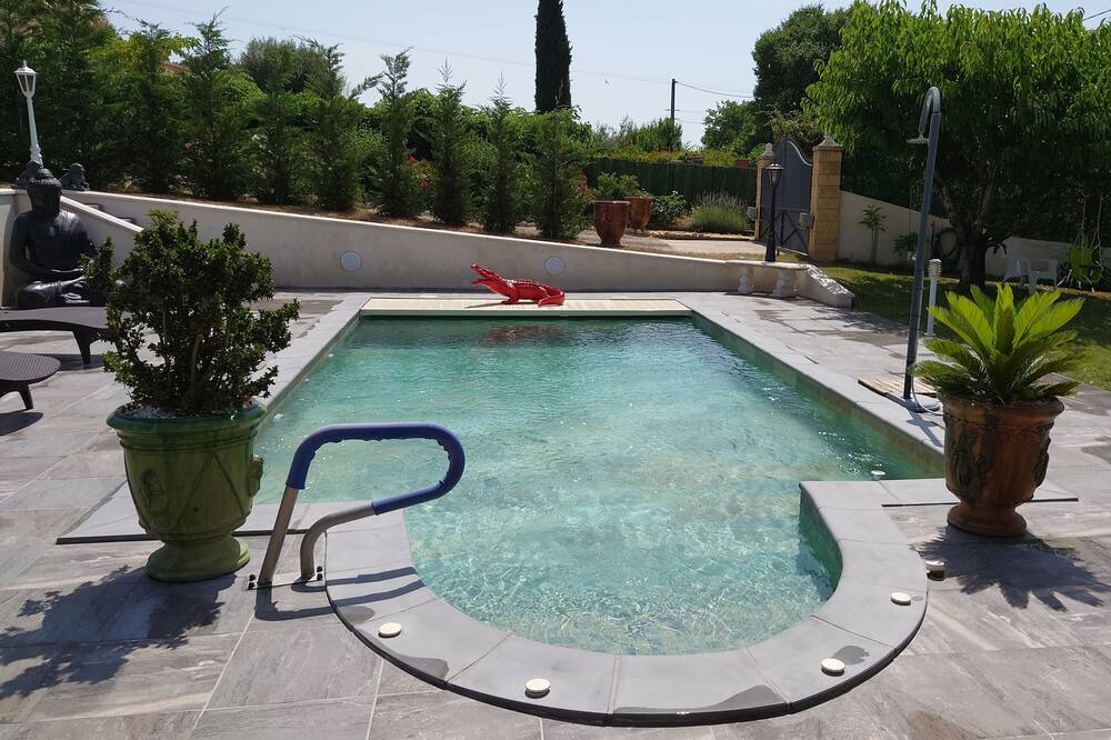 Photo of Outdoor in Saint-Maximin