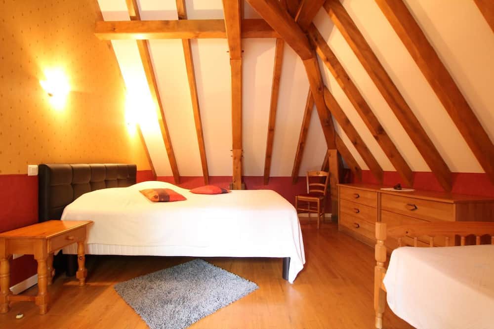 Photo of Bedroom in Lay-Lamidou