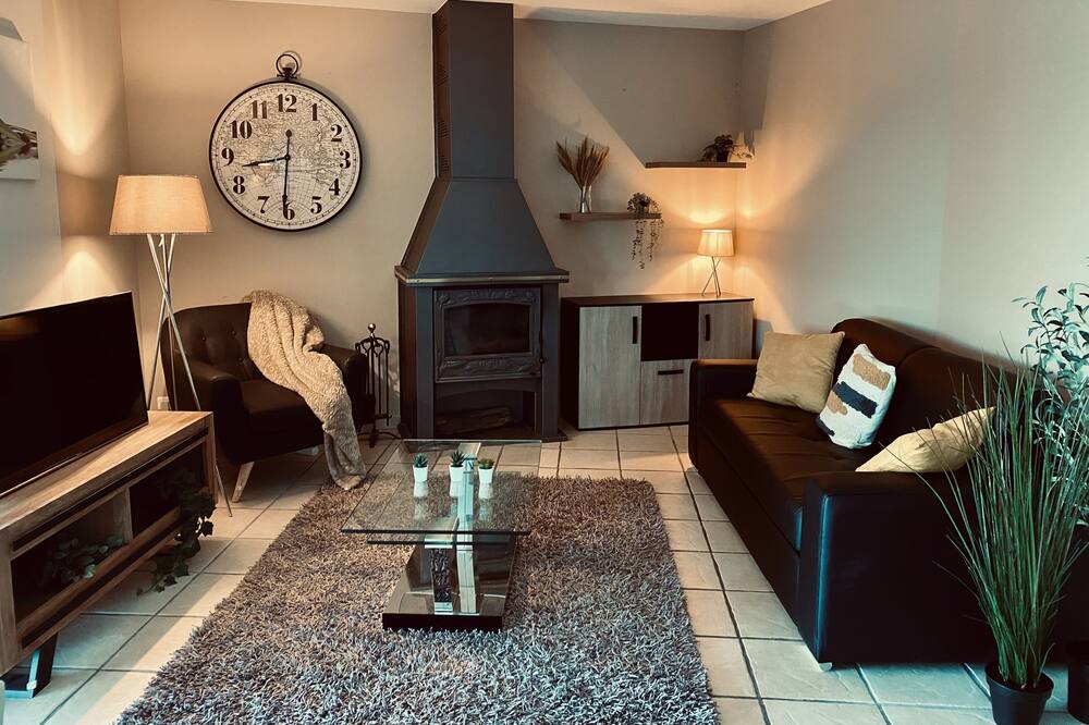 Photo of Livingroom in Euzet-les-Bains