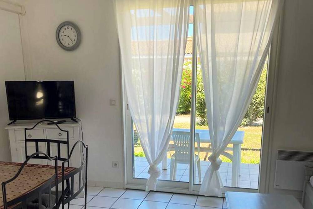 Photo of Livingroom in Saint-Saturnin-les-Avignon