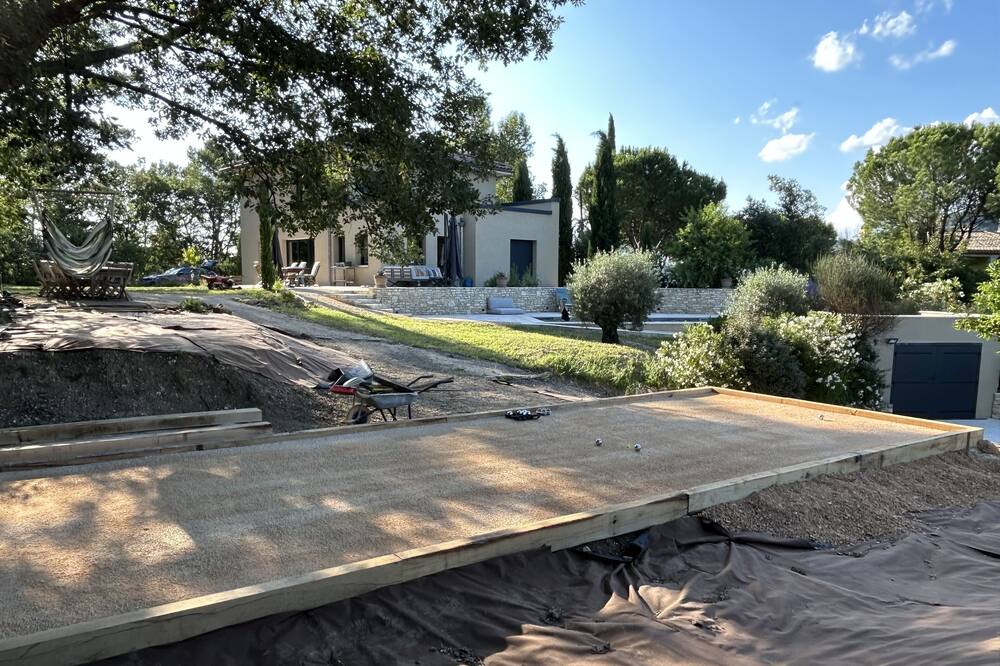Photo of Outdoor in Saint-Andre-de-Roquepertuis