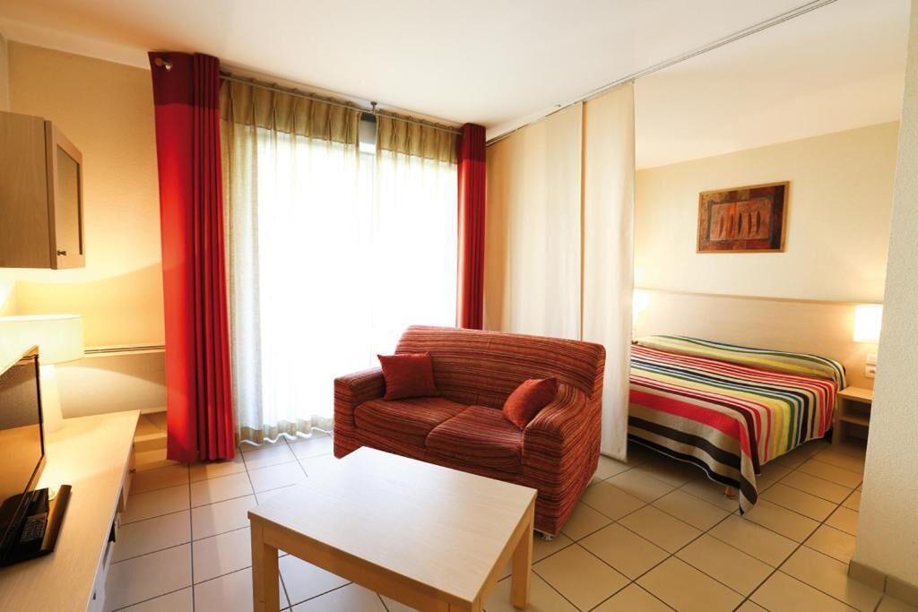 Photo of Bedroom in Divonne-les-Bains