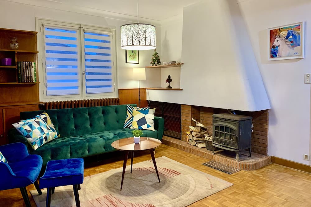 Photo of Livingroom in Champagne-en-Valromey