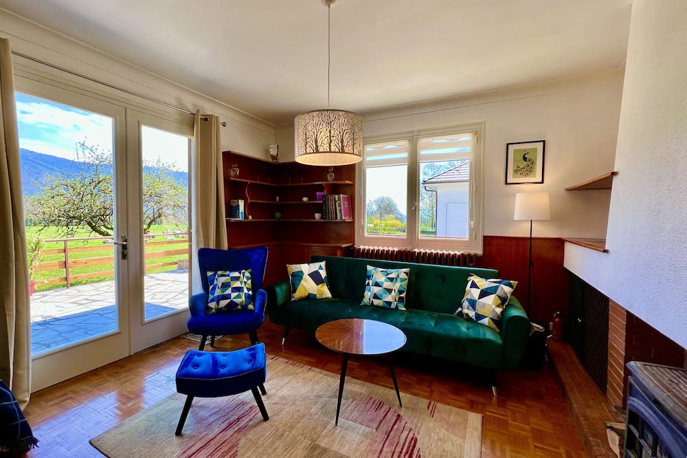 Photo of Livingroom in Champagne-en-Valromey