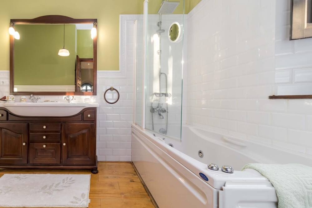 Photo of Bathroom in Hoz de Anero