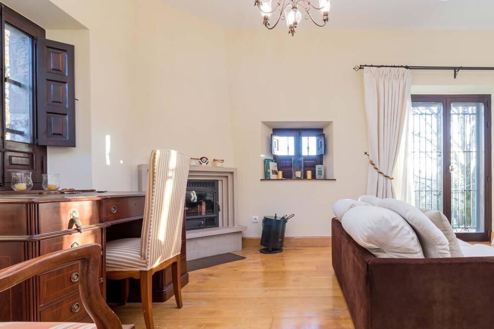 Photo of Livingroom in Hoz de Anero