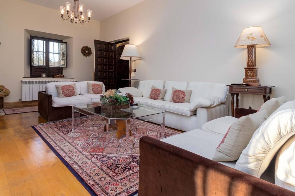 Photo of Livingroom in Hoz de Anero