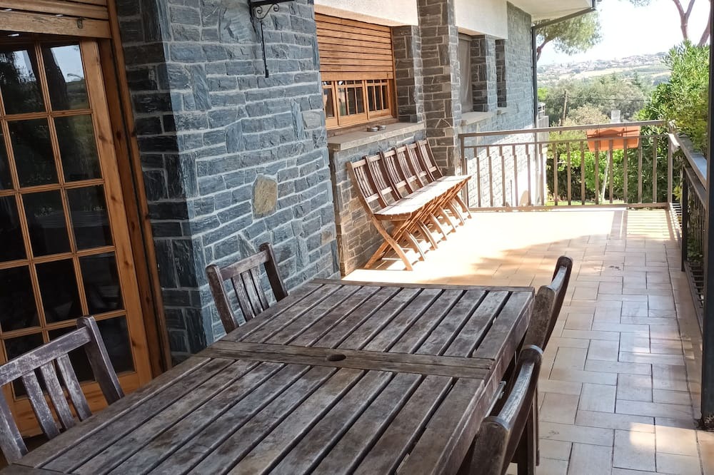 Photo of Patio Balcony in Llica d'Amunt