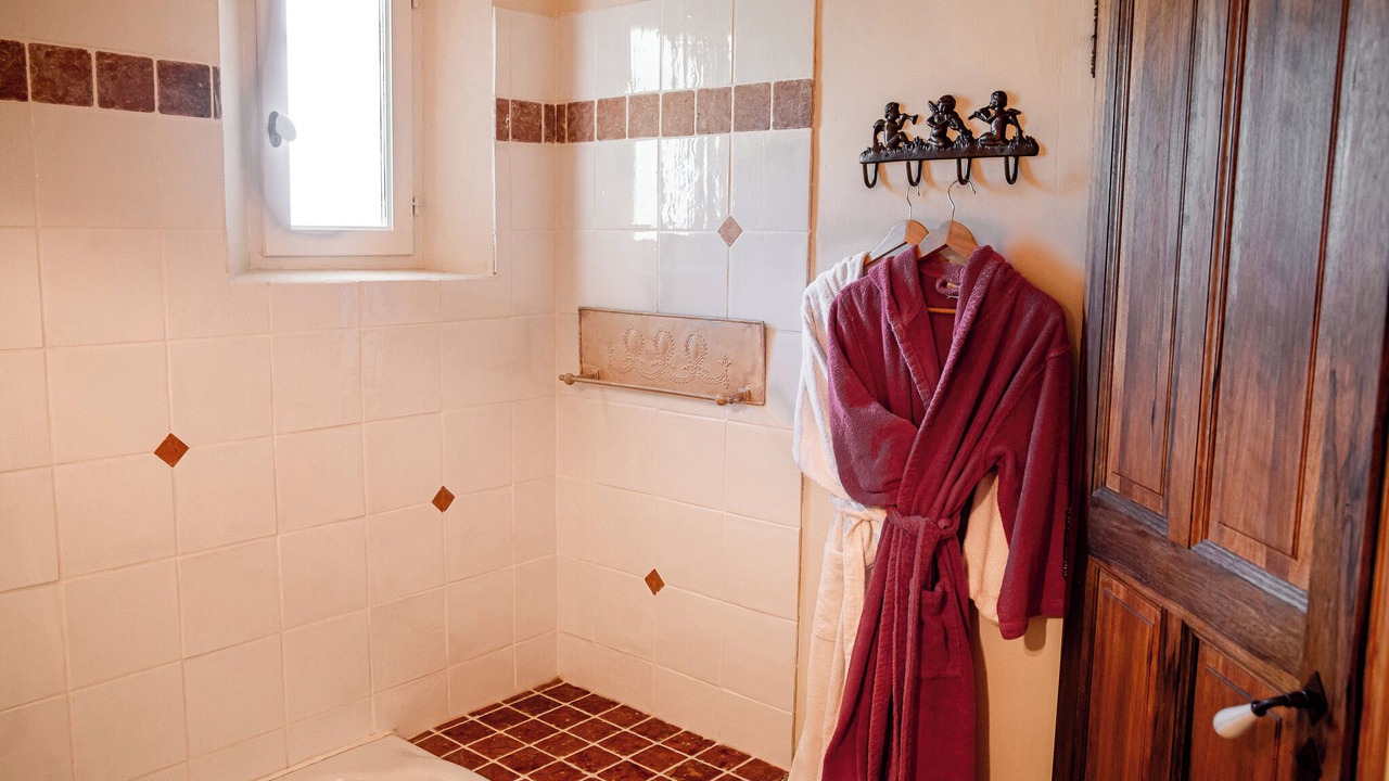 Photo of Bathroom in Salon-de-Provence