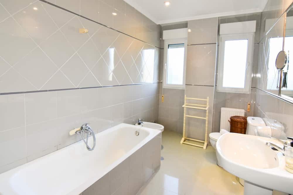 Photo of Bathroom in Gama