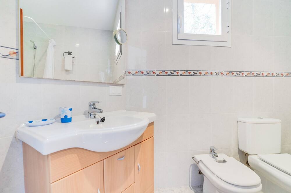 Photo of Bathroom in Crestatx