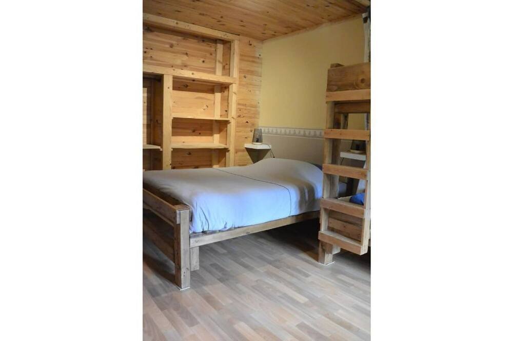 Photo of Bedroom in Les Moussieres