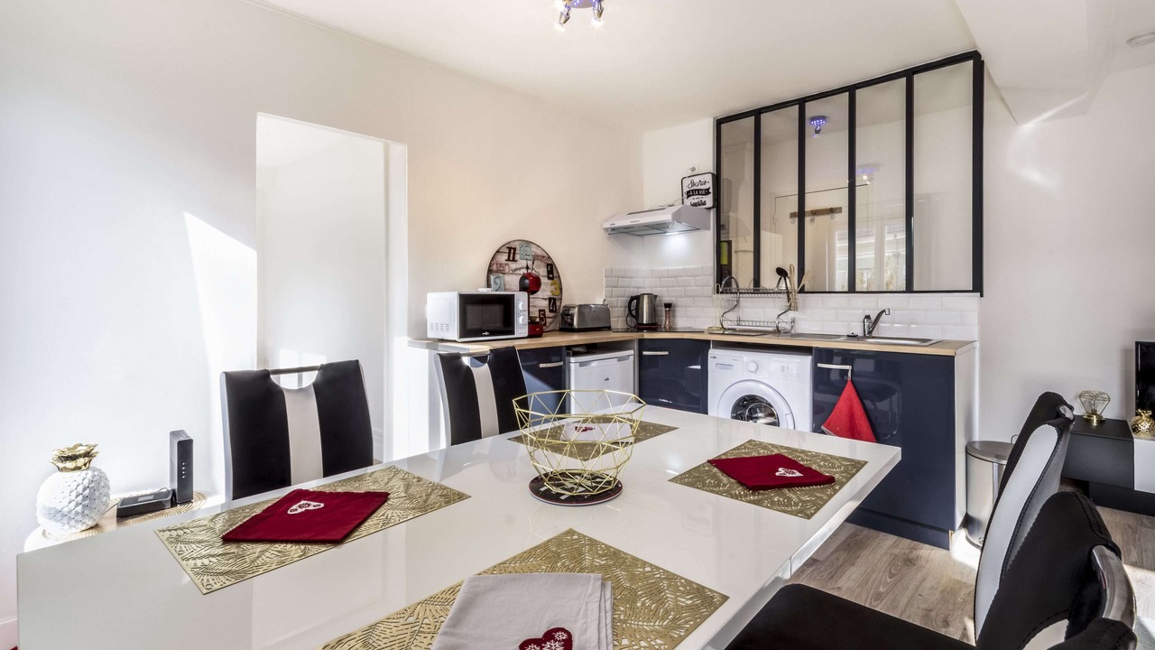Photo of Kitchen in Cote Ouest Ormeaux