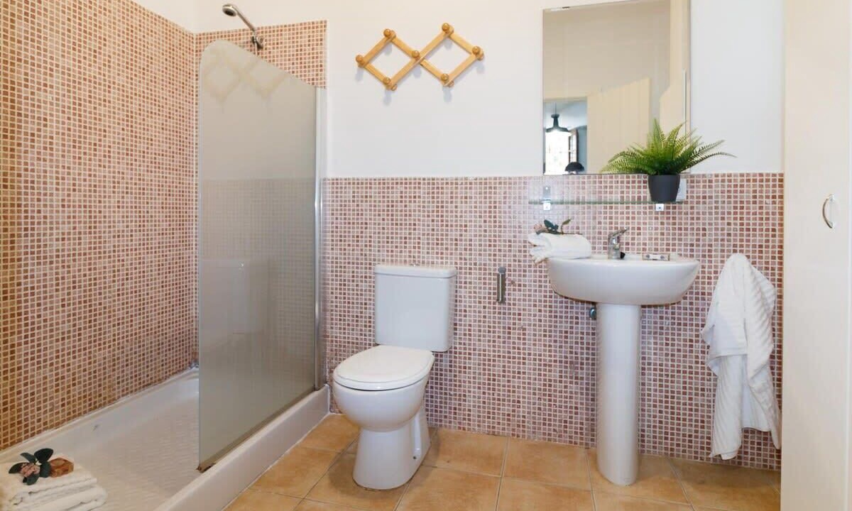 Photo of Bathroom in Feria