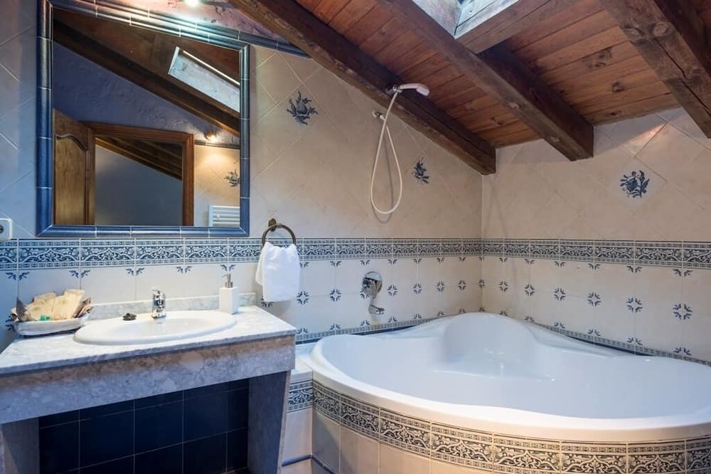 Photo of Bathroom in Grajera