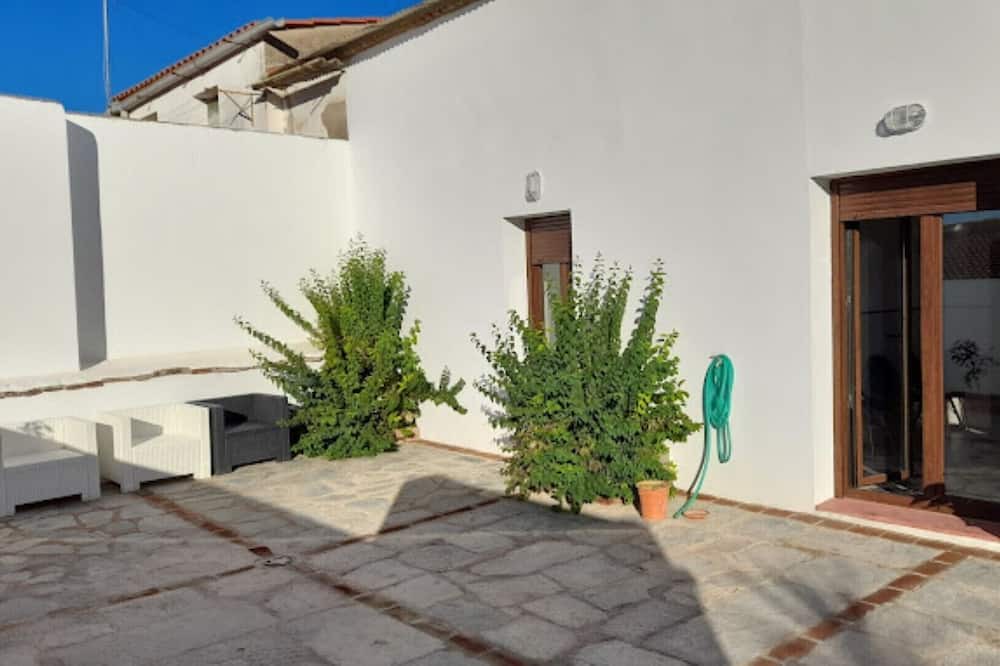Photo of Patio Balcony in Almendral