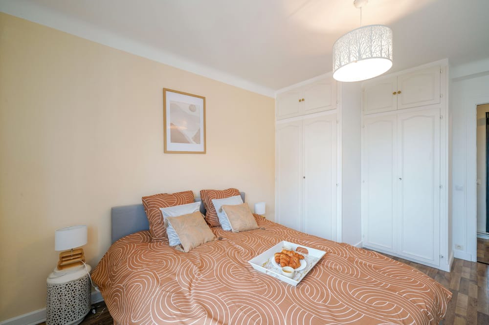 Photo of Bedroom in Divonne-les-Bains