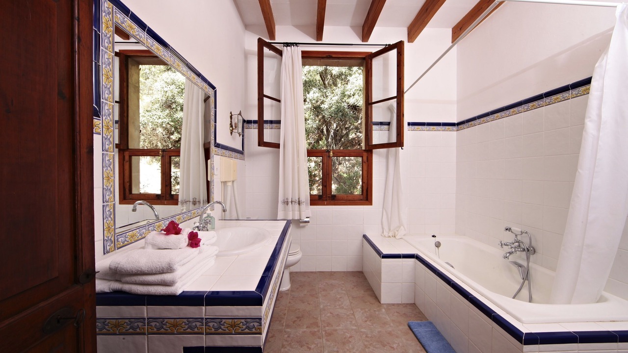 Photo of Bathroom in Bunyola