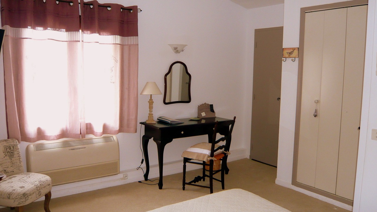 Photo of Bedroom in Mas-Blanc-des-Alpilles