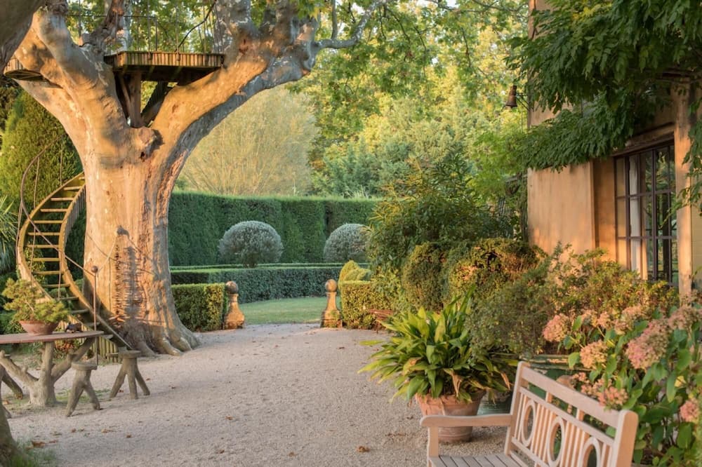 Photo of Outdoor in Noves