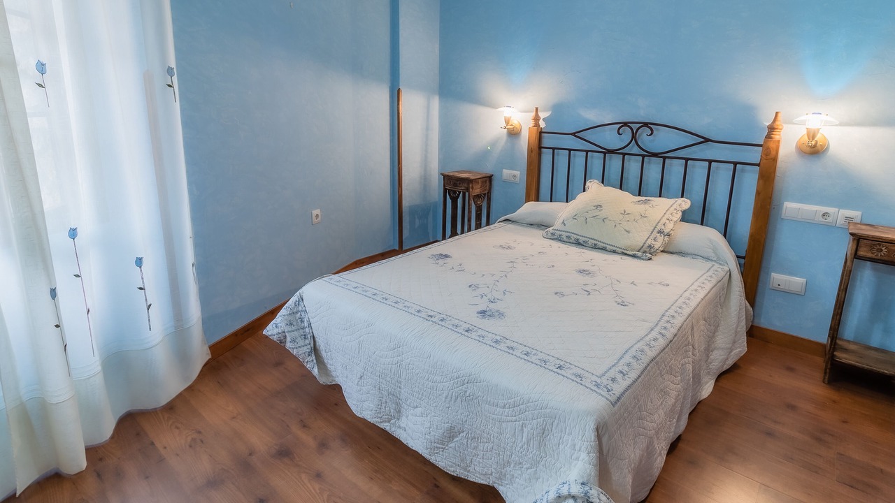 Photo of Bedroom in Plasenzuela