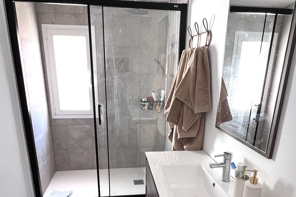Photo of Bathroom in Pareja