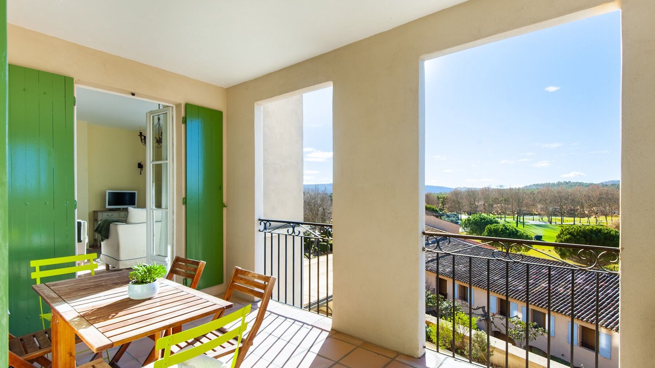 Photo of Outdoor in Pont Royal