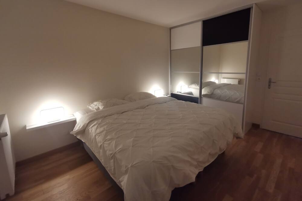Photo of Bedroom in Saint-Genis-Pouilly
