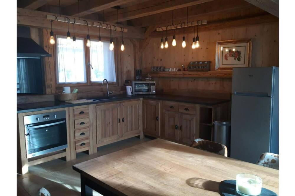 Photo of Kitchen in Viuz-en-Sallaz
