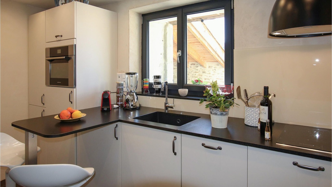 Photo of Kitchen in Eyzahut
