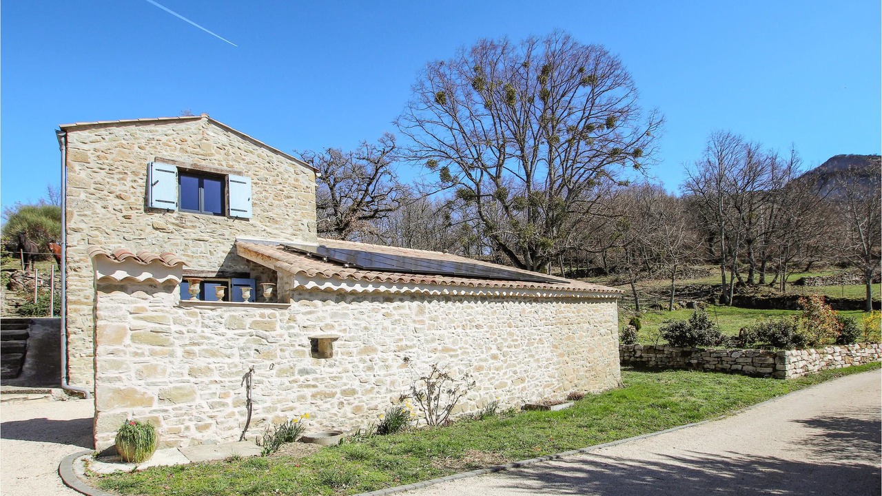 Photo of Outdoor in Eyzahut