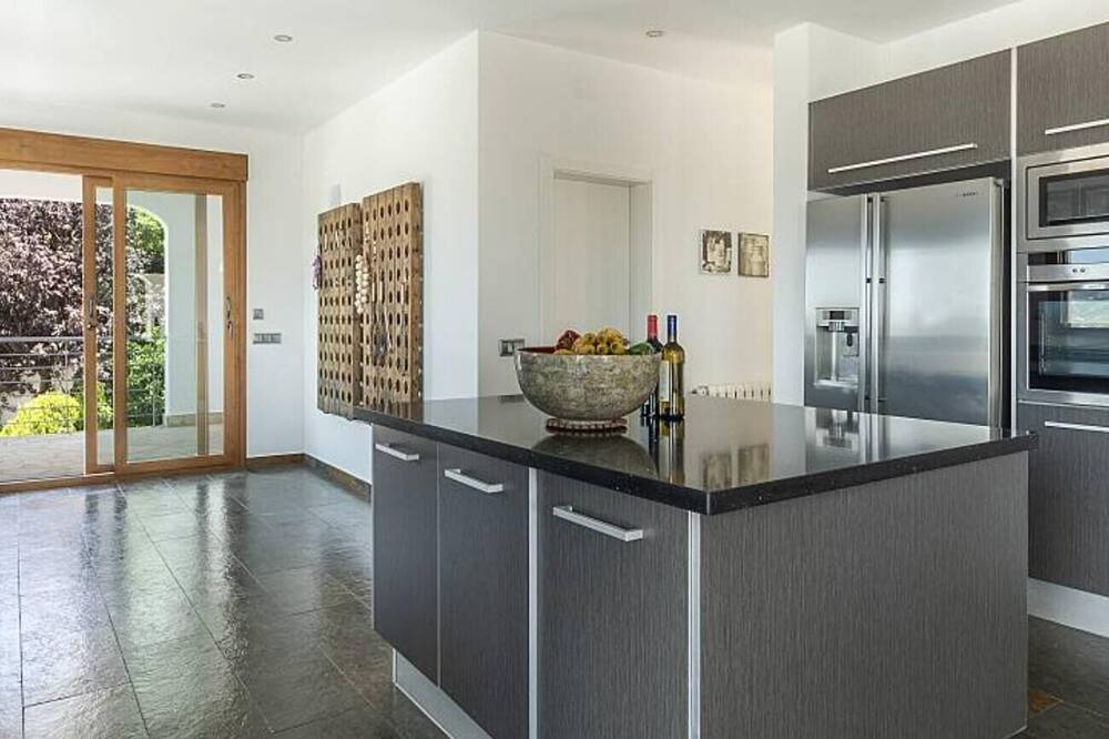 Photo of Kitchen in Arnella