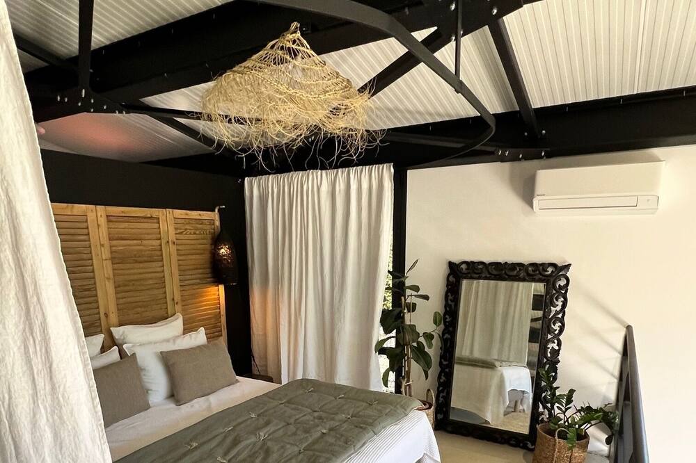 Photo of Bedroom in Cadereau