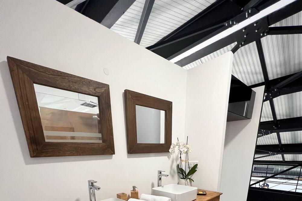 Photo of Bathroom in Cadereau