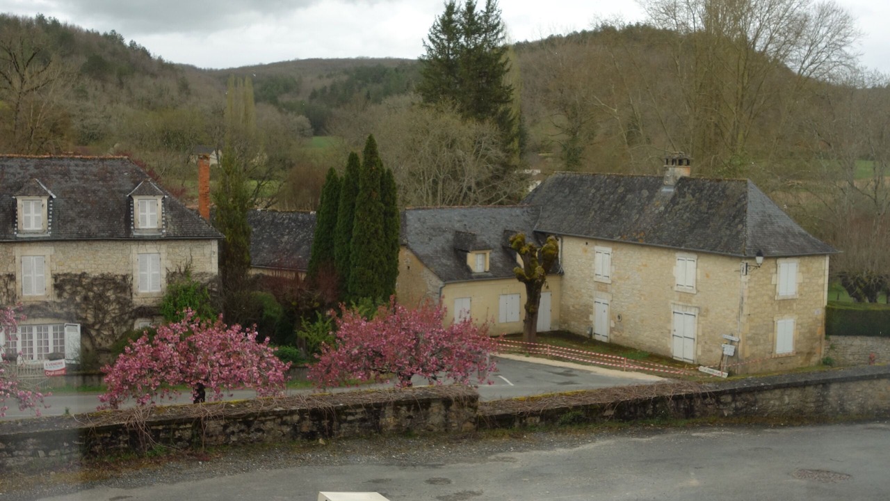 Photo of Others in Coly