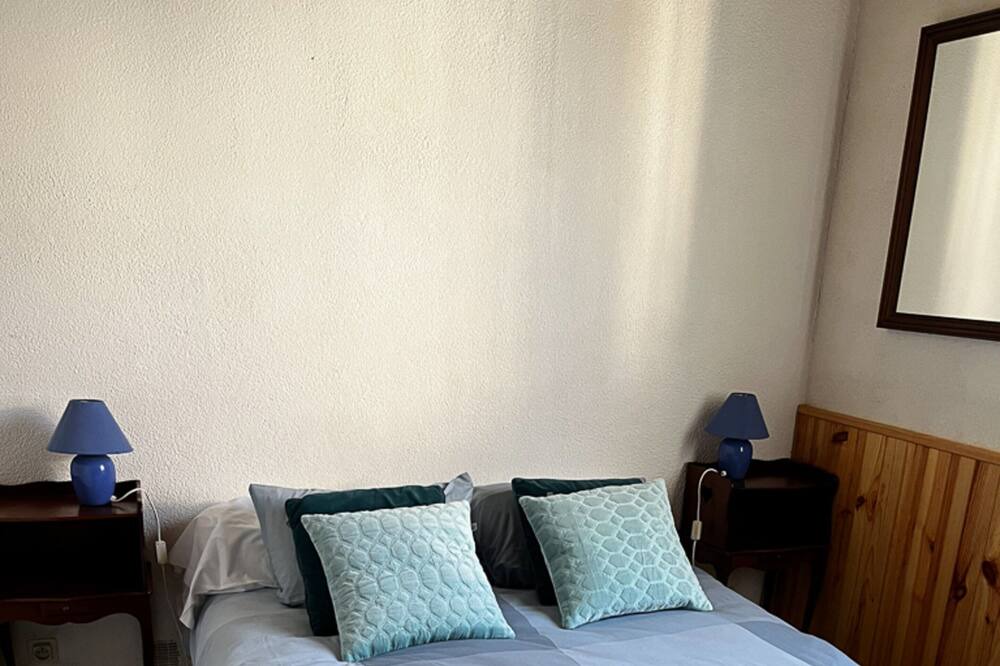 Photo of Bedroom in Cublac