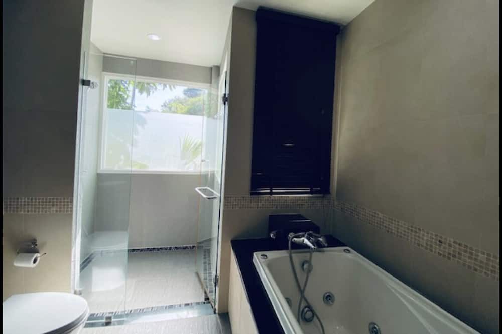 Photo of Bathroom in Gex