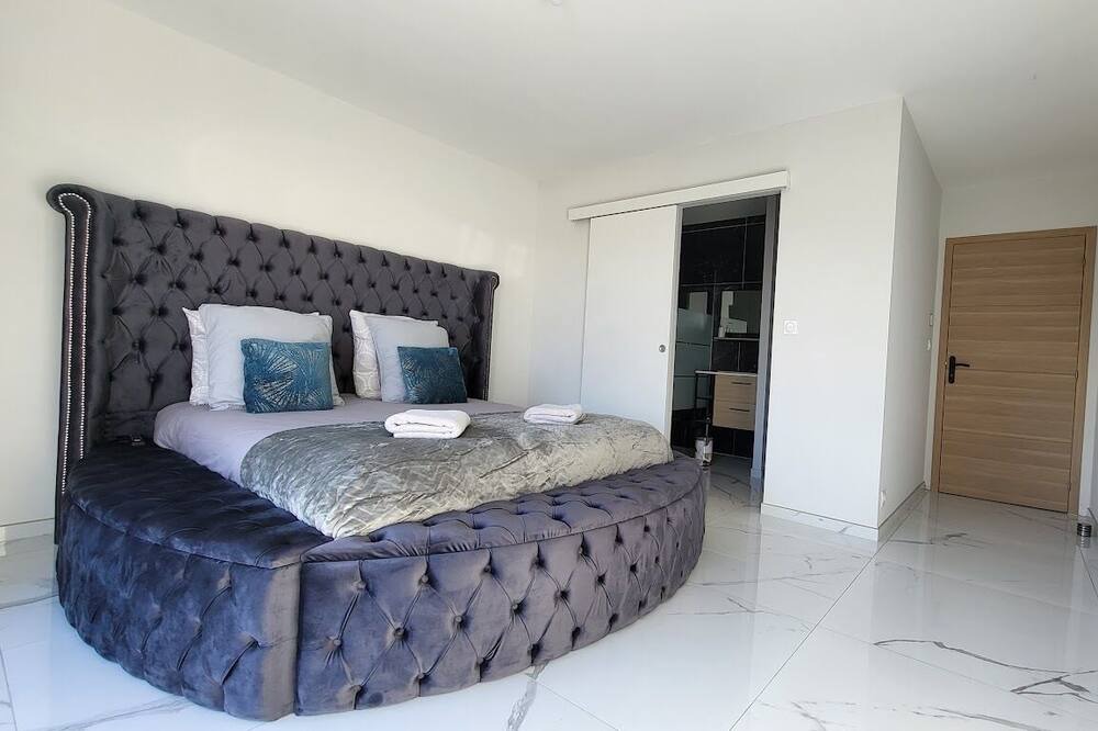 Photo of Bedroom in Saint-Jean-Lasseille