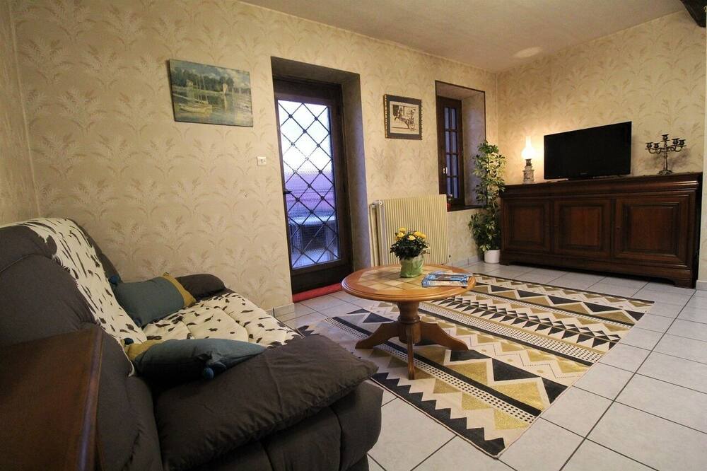 Photo of Livingroom in Saint-Laurent-d'Agny
