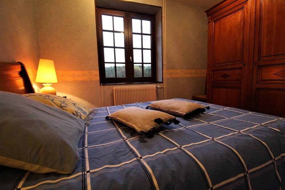 Photo of Bedroom in Saint-Laurent-d'Agny