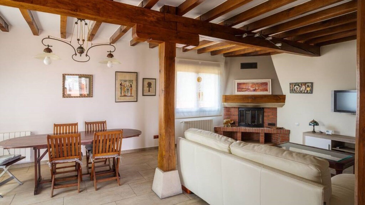Photo of Livingroom in Mompia