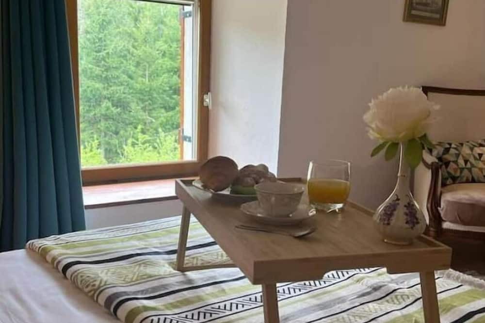 Photo of Bedroom in Brenod