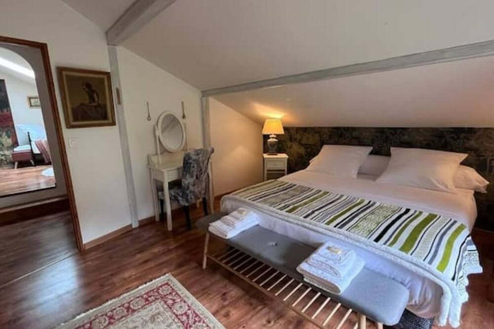 Photo of Bedroom in Brenod