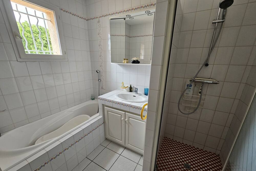Photo of Bathroom in Nord