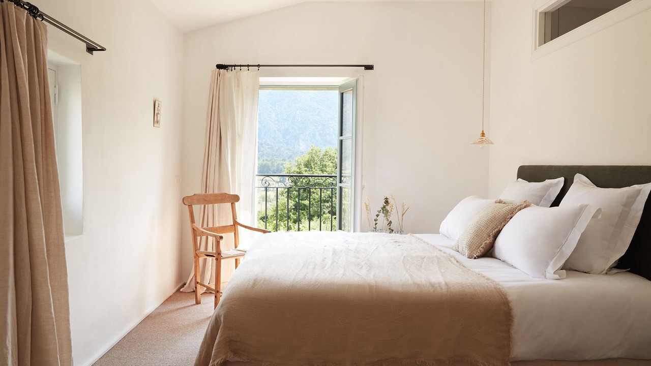 Photo of Bedroom in Oppede