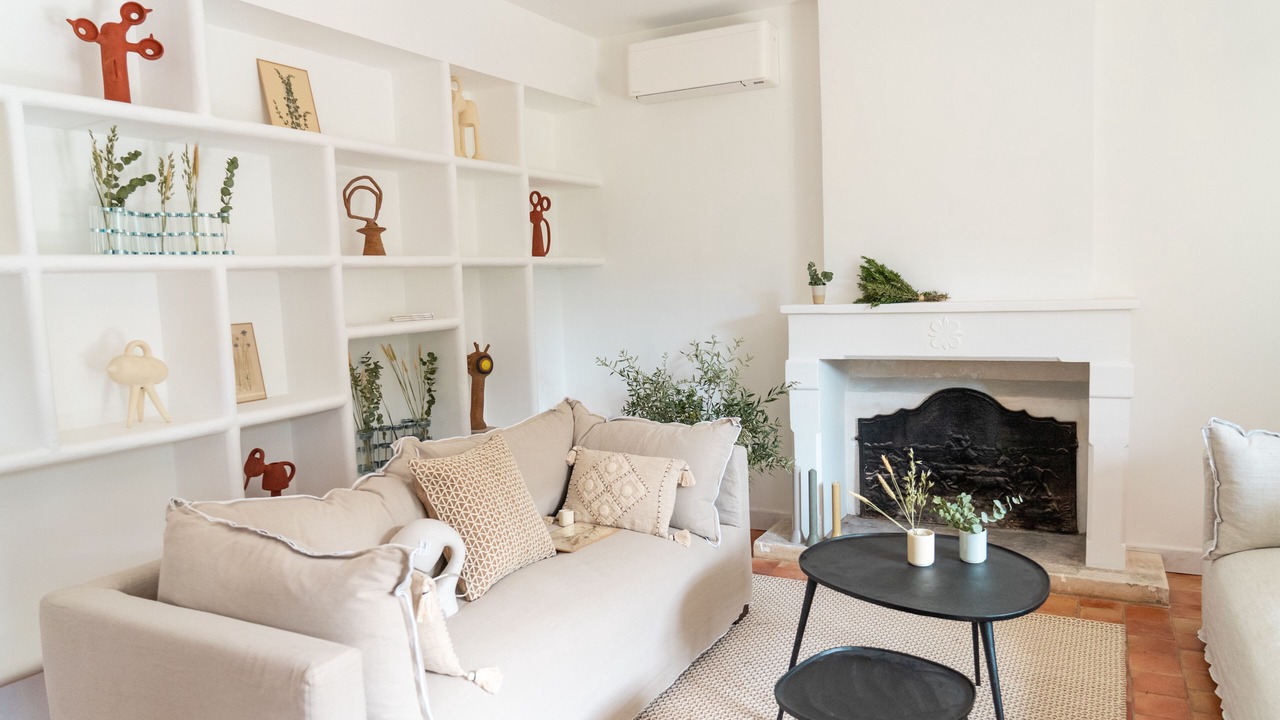 Photo of Livingroom in Oppede
