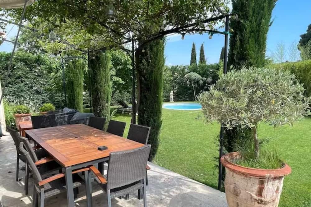 Photo of Outdoor in Le Pontet