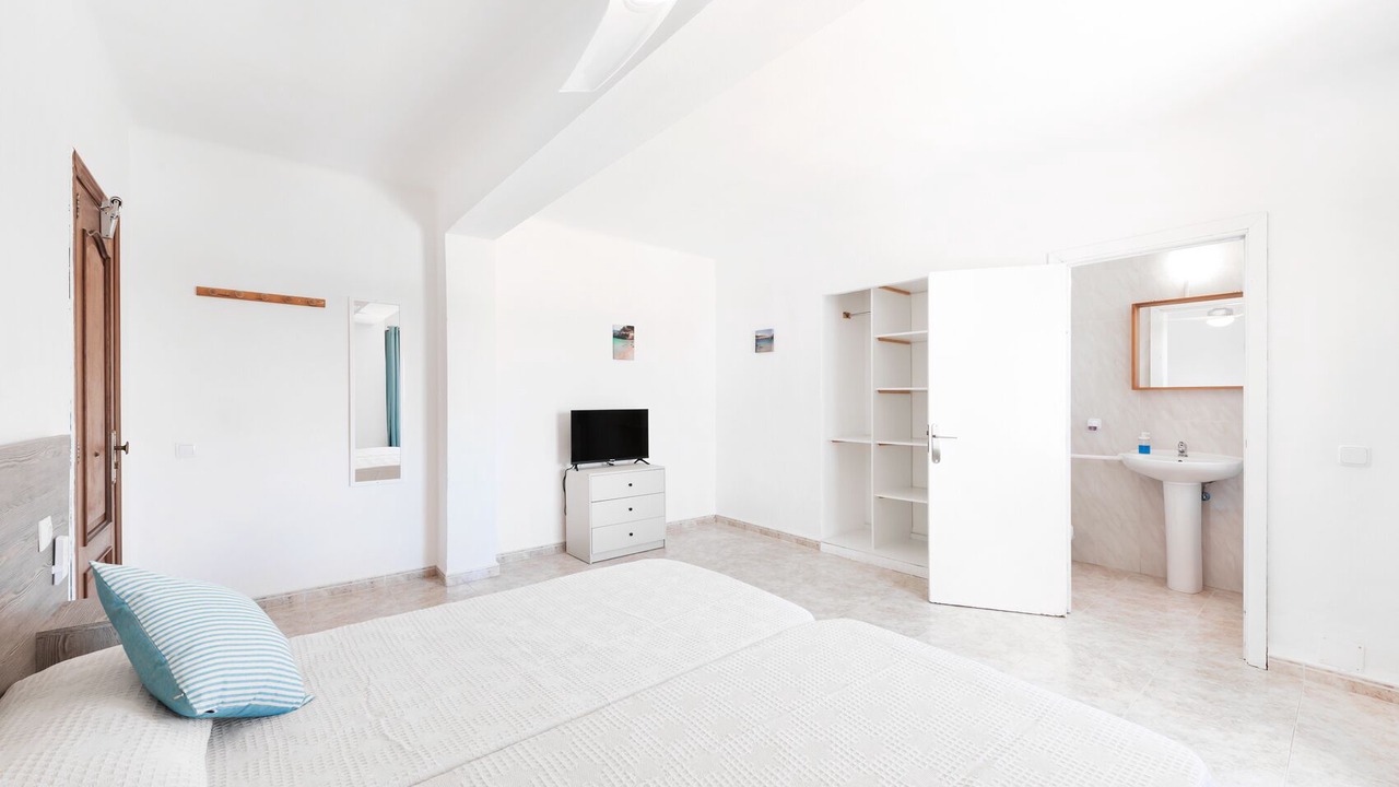 Photo of Bedroom in Cala Llombards