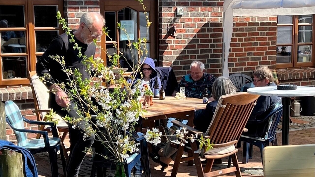 Photo of Others in Dickel